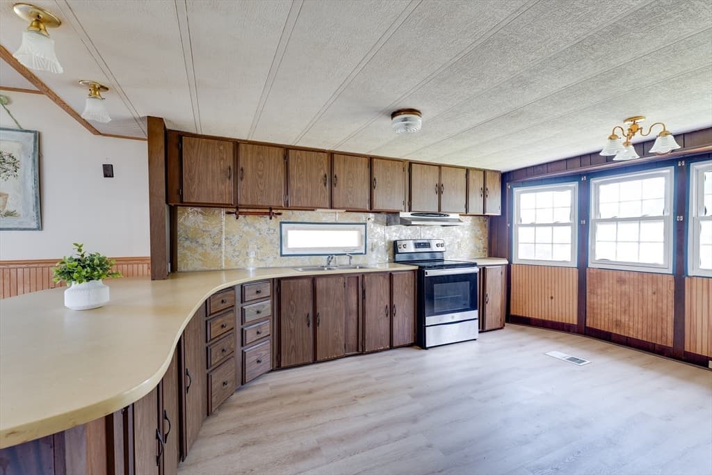 281 Chauncey Walker St # 153, Belchertown MA 01007 photo 8