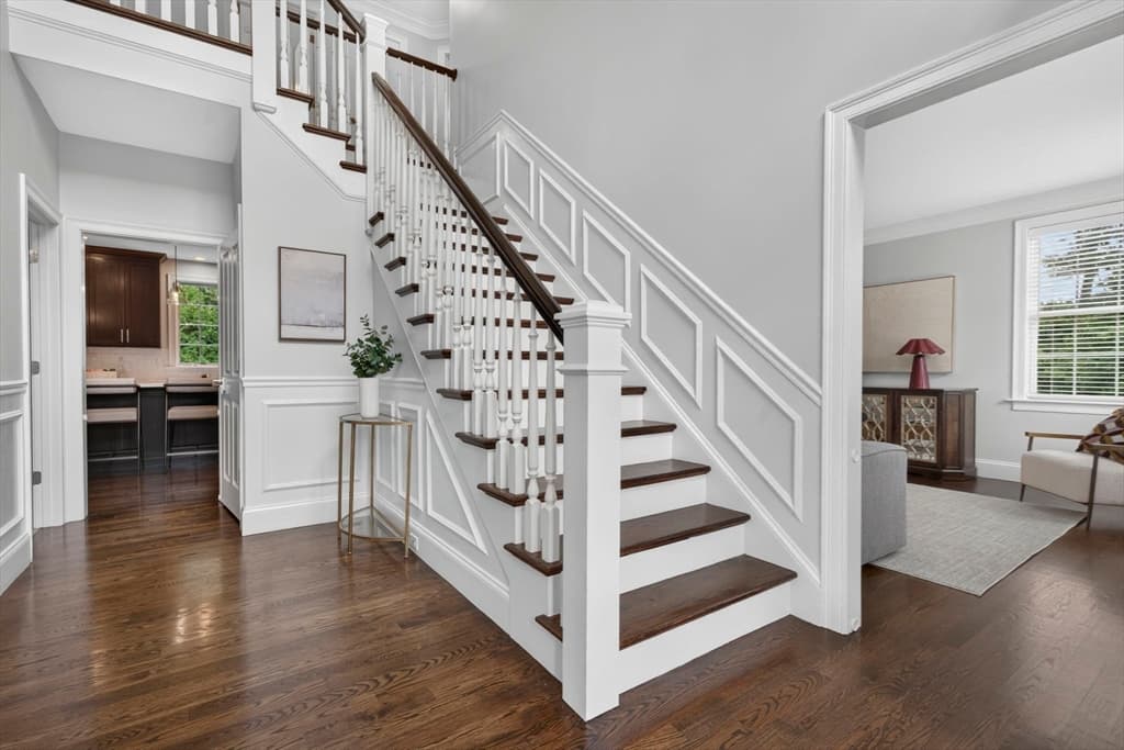 Single Family Residence at 8 Sterling Ct., Northborough MA 01532, Northborough, photo 2 of 42
