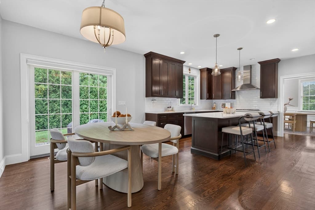 Single Family Residence at 8 Sterling Ct., Northborough MA 01532, Northborough, photo 11 of 42