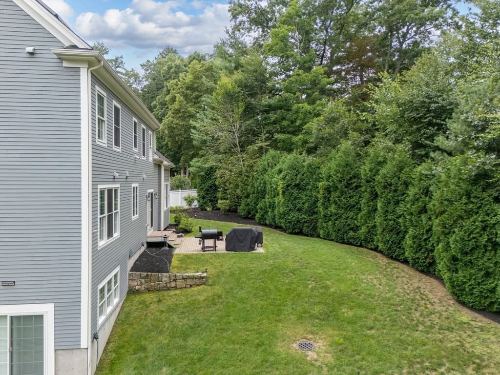 Single Family Residence at 8 Sterling Ct., Northborough MA 01532, Northborough, photo 40 of 42