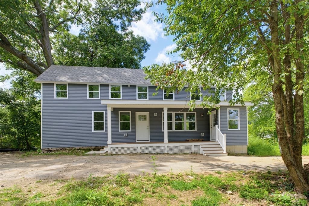 Single Family Residence at 5 Friedel St, Auburn MA 01501, Auburn, photo 2 of 42
