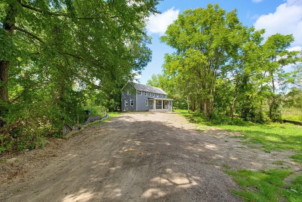 Single Family Residence at 5 Friedel St, Auburn MA 01501, Auburn, photo 9 of 42