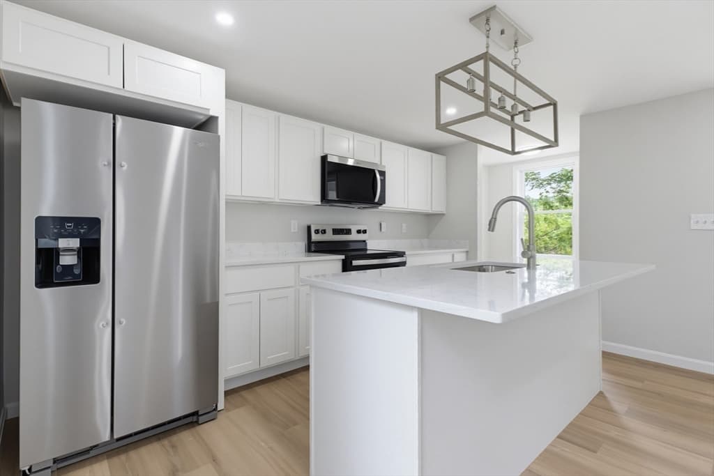 Single Family Residence at 5 Friedel St, Auburn MA 01501, Auburn, photo 15 of 42