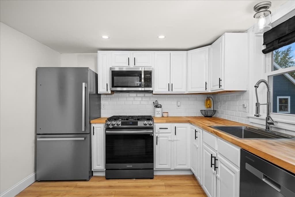 18 Kirby Ave, Lunenburg MA 01462 photo 8