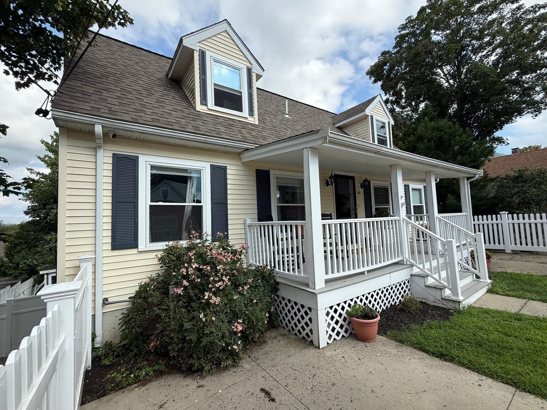 Single Family Residence at 512 Prescott St, New Bedford MA 02745, photo 3 of 28