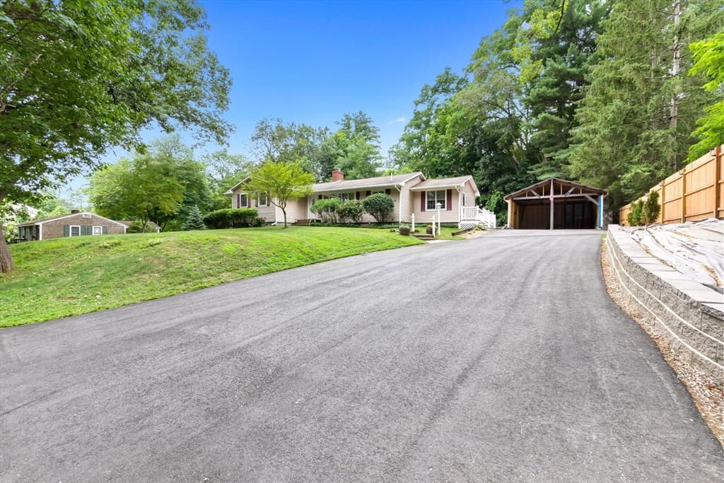 55 Old Ferry Rd, Haverhill MA 01830 photo 3