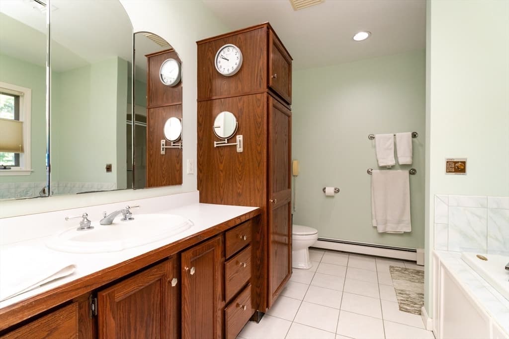 25 Windsor Dr, Foxboro MA 02035 photo 32