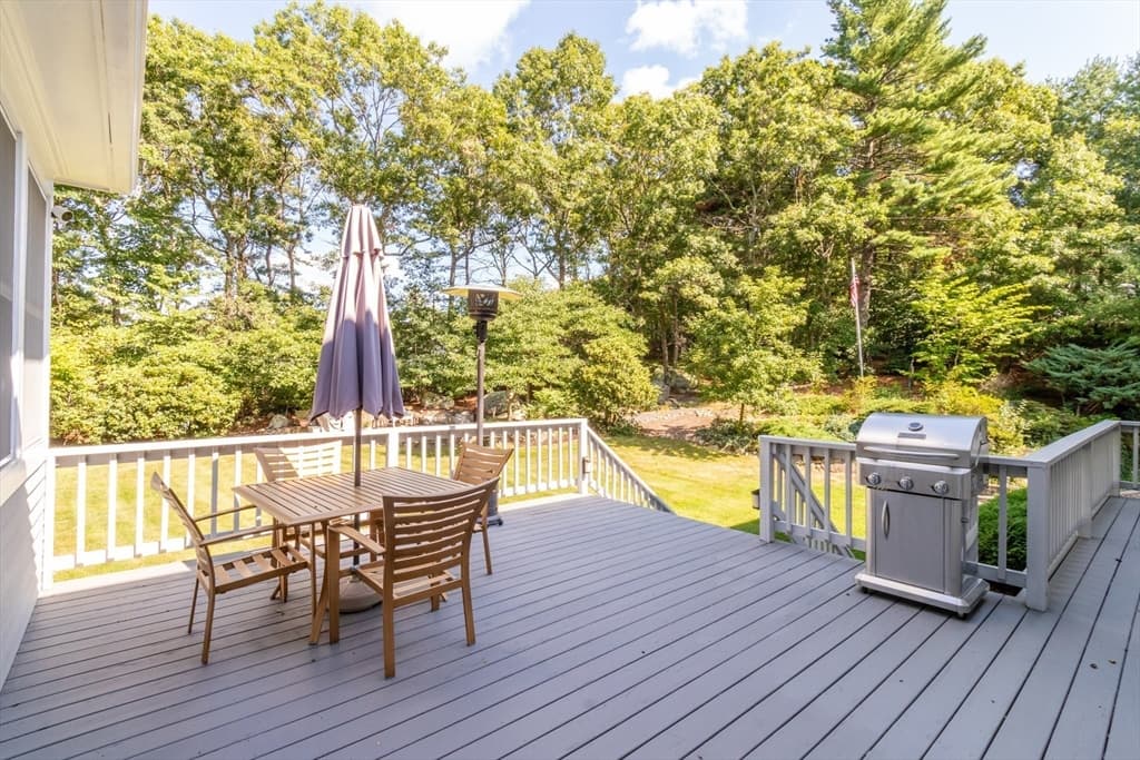 25 Windsor Dr, Foxboro MA 02035 photo 40