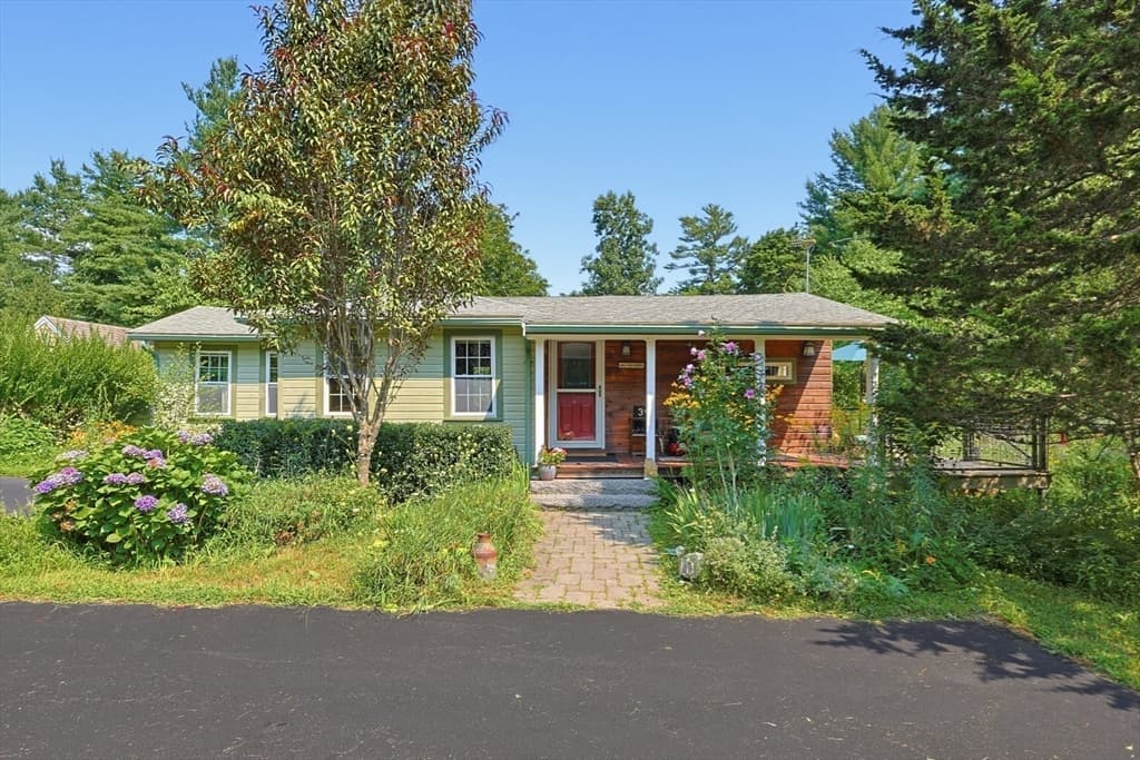 39 Norwood St, Sharon MA 02067 photo 3