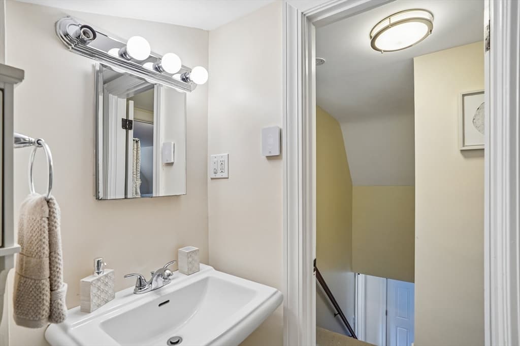 1 Constitution Rd, Lexington MA 02421 photo 22