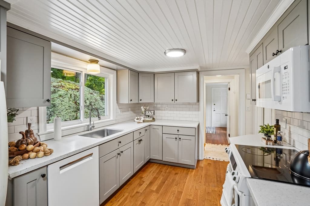 1 Constitution Rd, Lexington MA 02421 photo 14