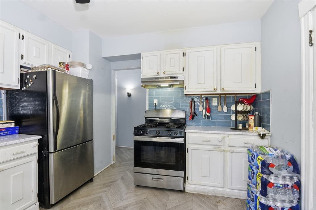 14-16 Nazing St, Boston MA 02121 photo 4