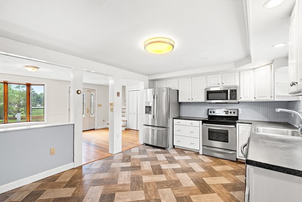 6 Hovey Ave, Natick MA 01760 photo 13