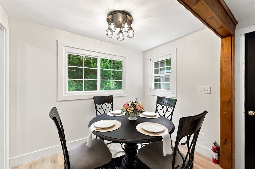 101 Smith Ave, East Longmeadow MA 01028 photo 15