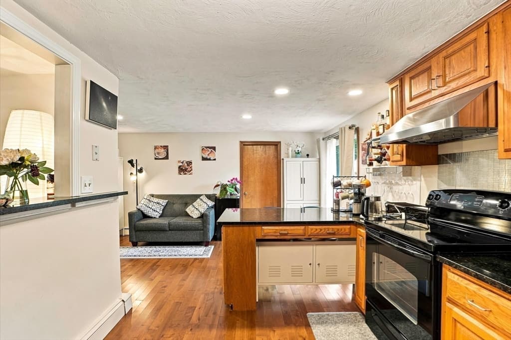 69 Maynard St, Newton MA 02465 photo 17