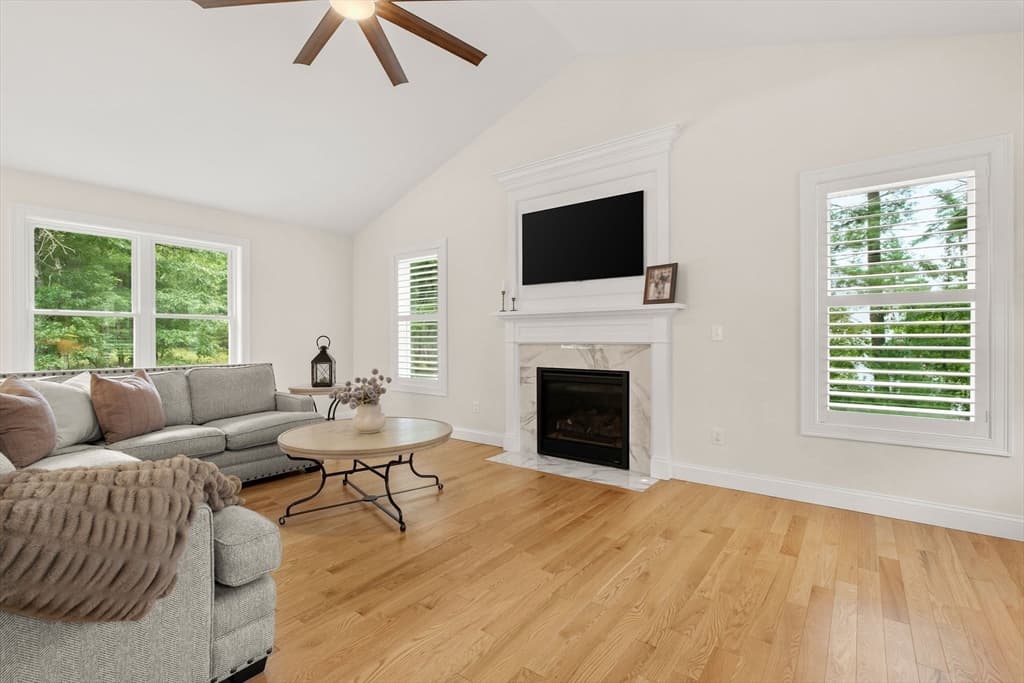 128 Thomas St, Middleboro MA 02346 photo 10