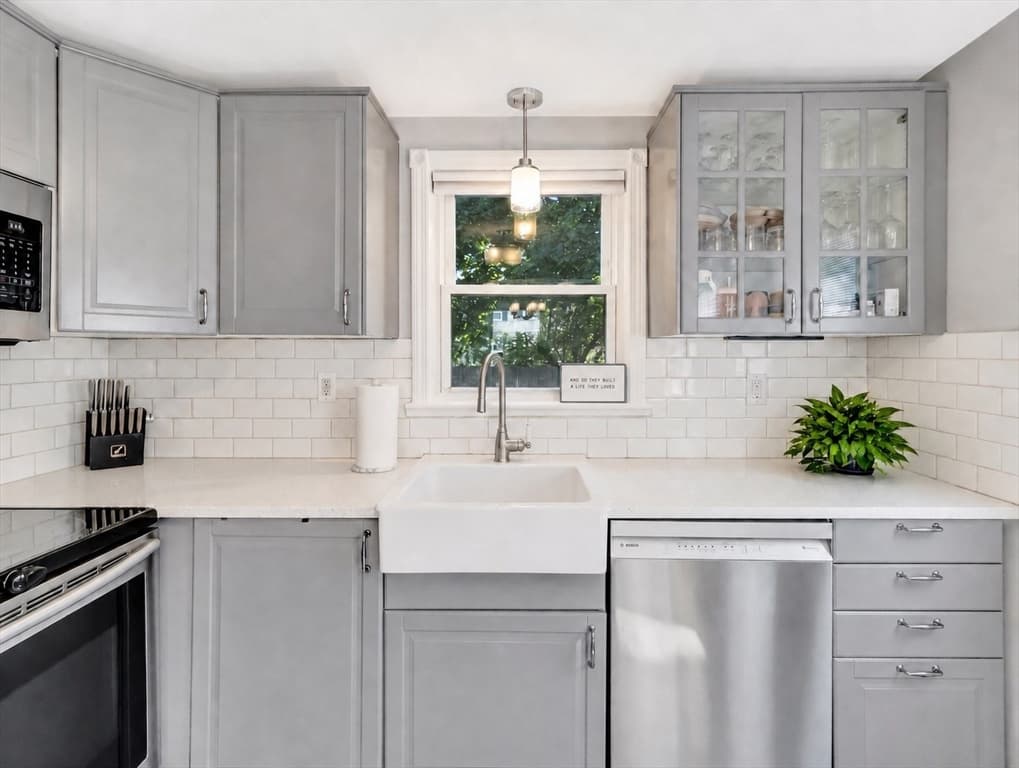 122 Moncrief, Rockland MA 02370 photo 4