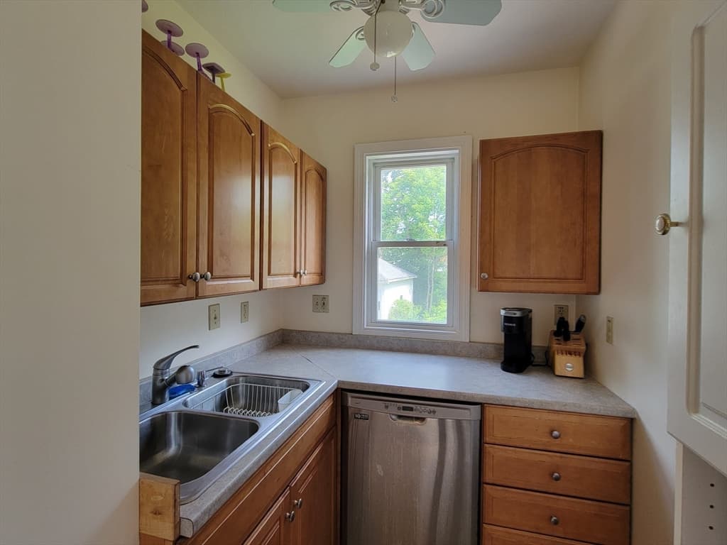 32 Coleman Street, Gardner MA 01440 photo 19