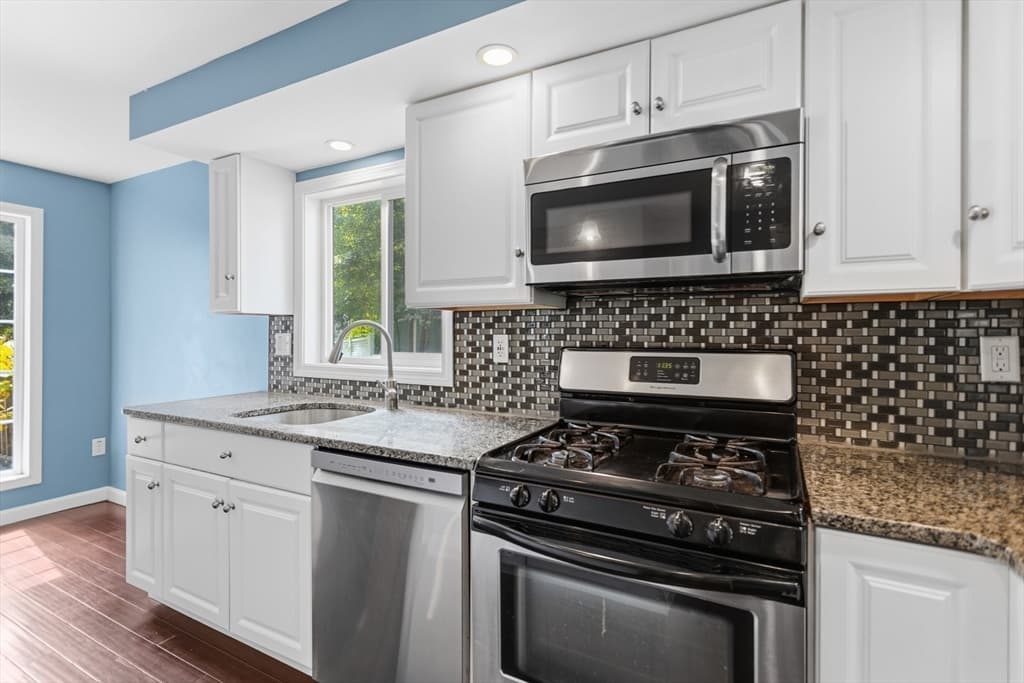 10 Pine St, Westford MA 01886 photo 16