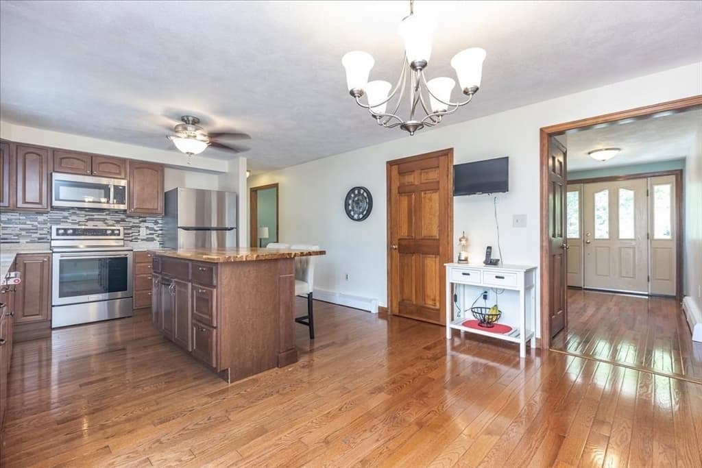 36 Thomas Ave, Haverhill MA 01832 photo 10