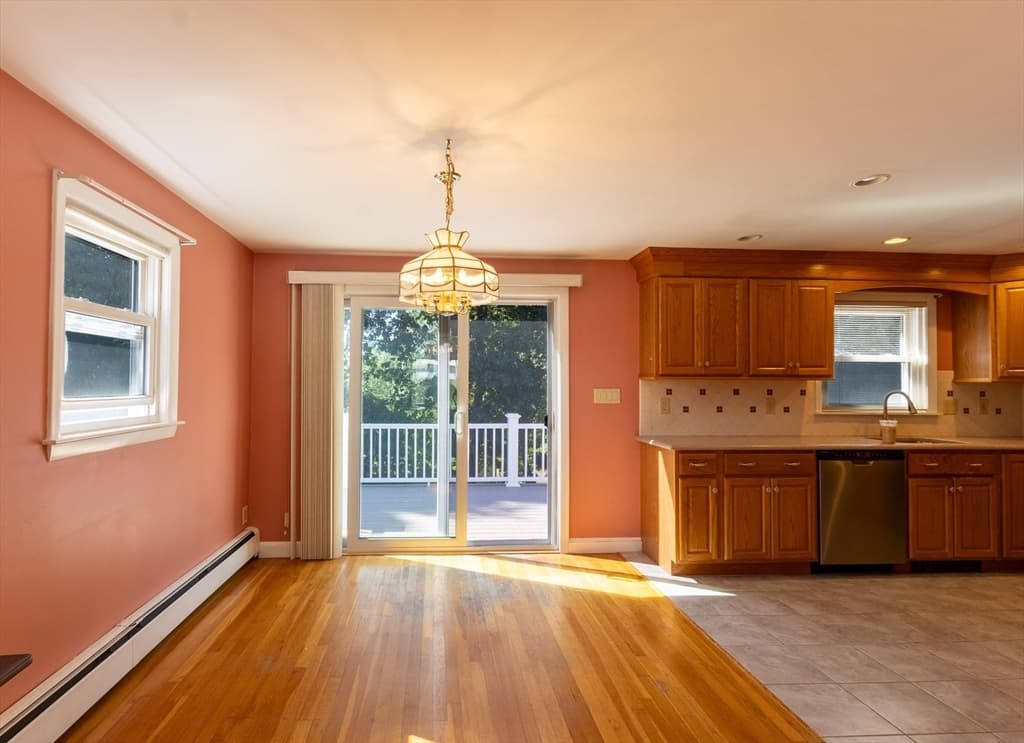 16 Isabel Cir, Randolph MA 02368 photo 2