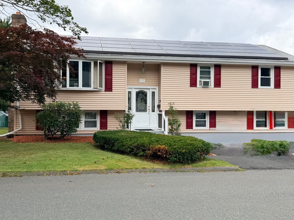 17 Valley Rd, Stoneham MA 02180