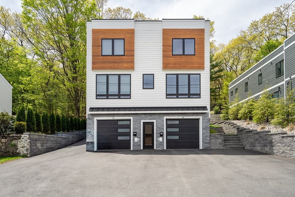 366 Massachusetts Ave # 366, Lexington MA 02420 photo 2
