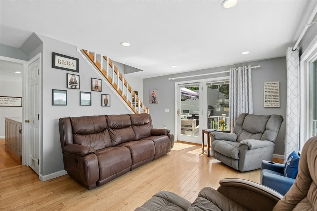 19 Lake Ave, Spencer MA 01562 photo 13