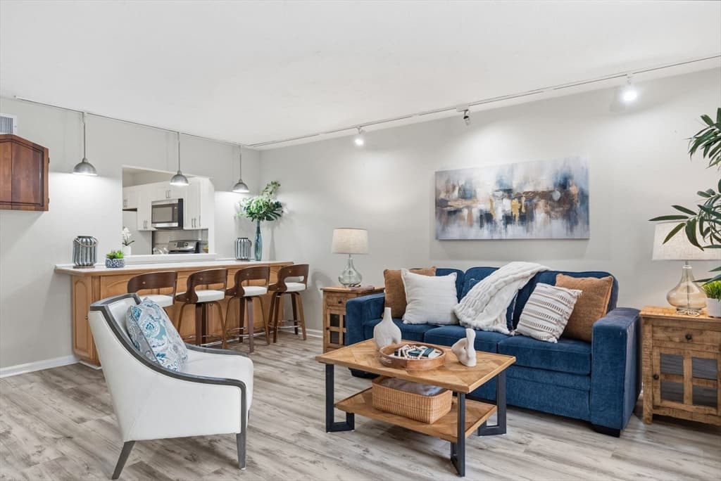 202 Park Place # 202, Raynham MA 02767