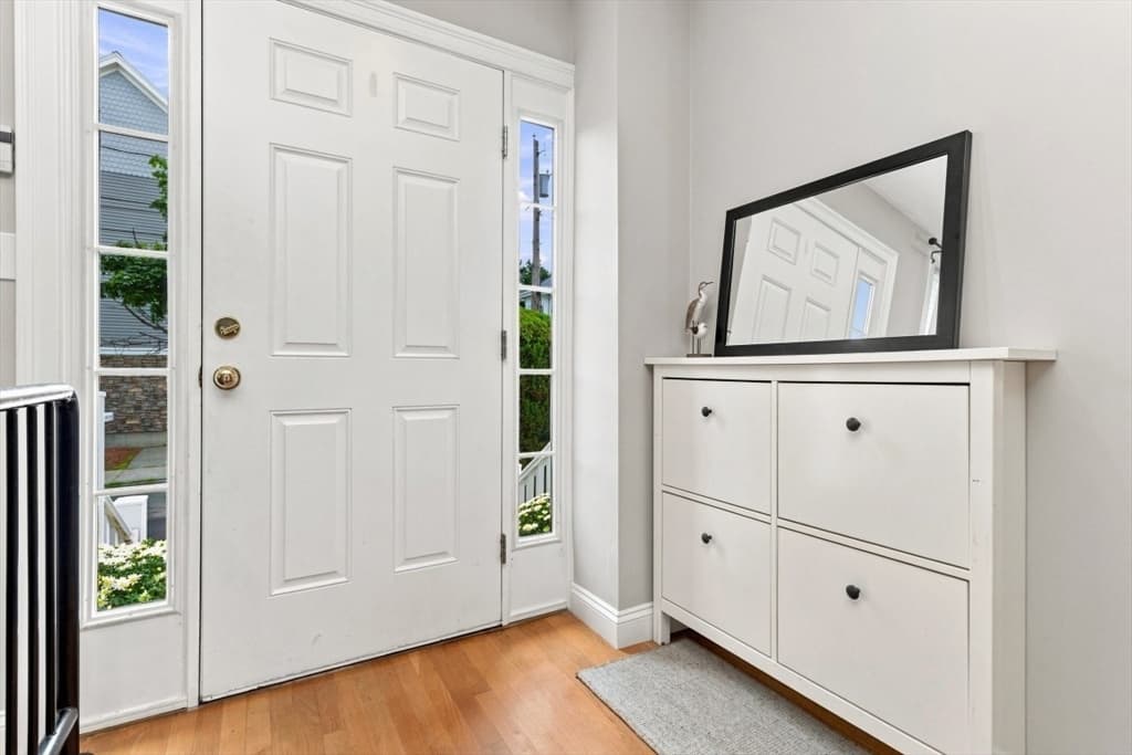 9 Russell St # 3, Waltham MA 02453 photo 8