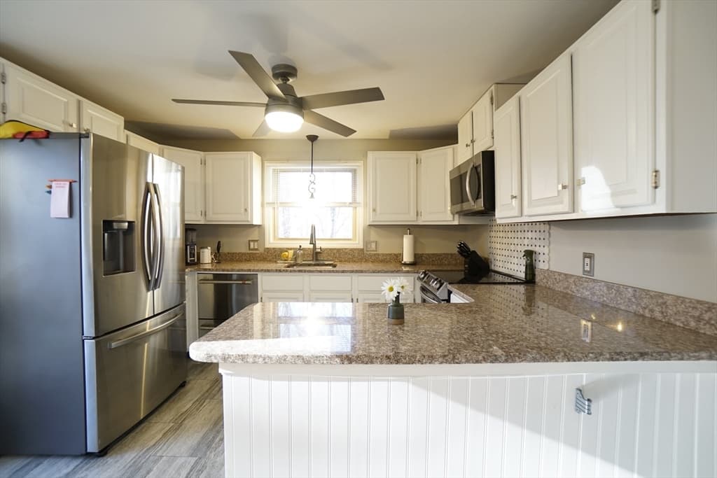 152 E Bacon St # C2, Plainville MA 02762 photo 6