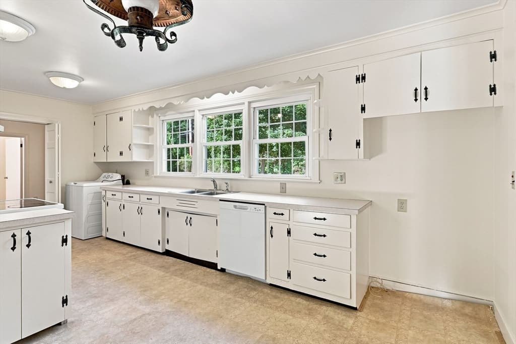 157 Sykes Street, Palmer MA 01069 photo 10