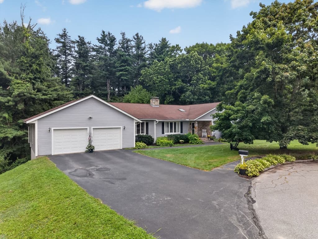 38 Sable Run Ln, Methuen MA 01844 photo 2