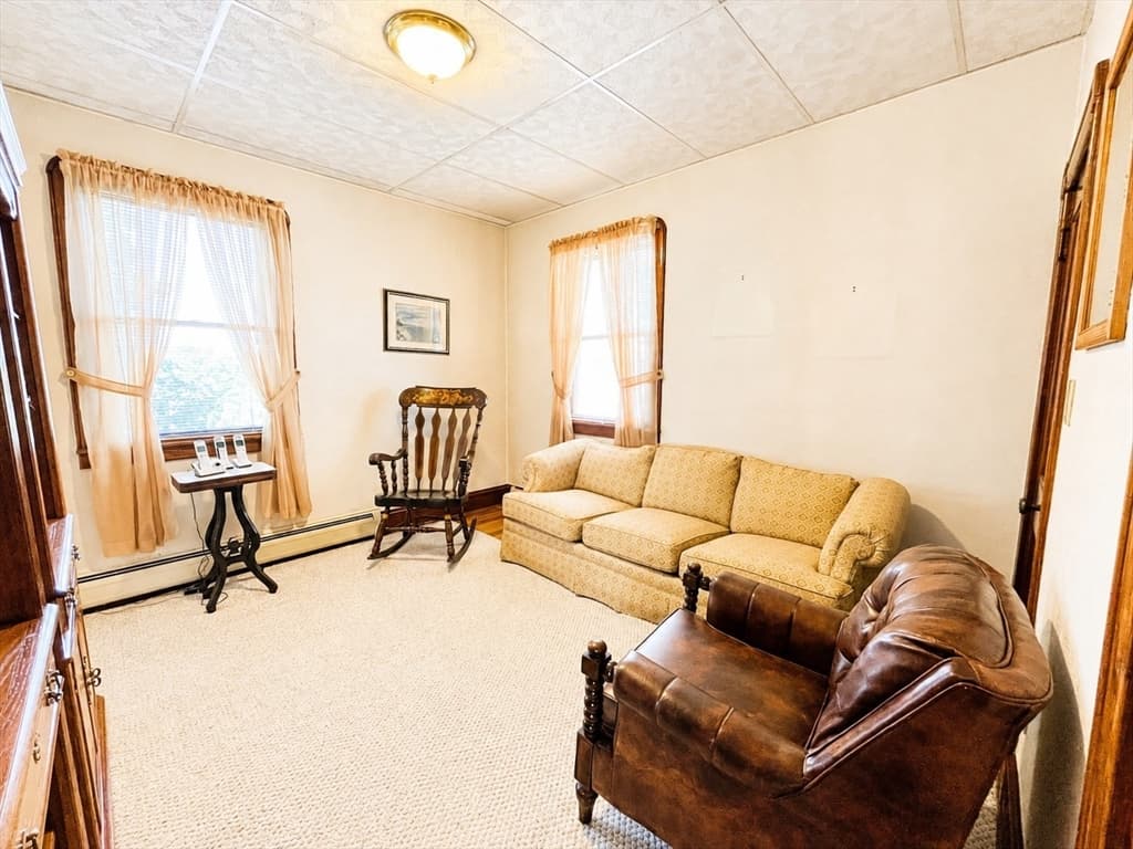 559-561 S Almond St, Fall River MA 02724 photo 11