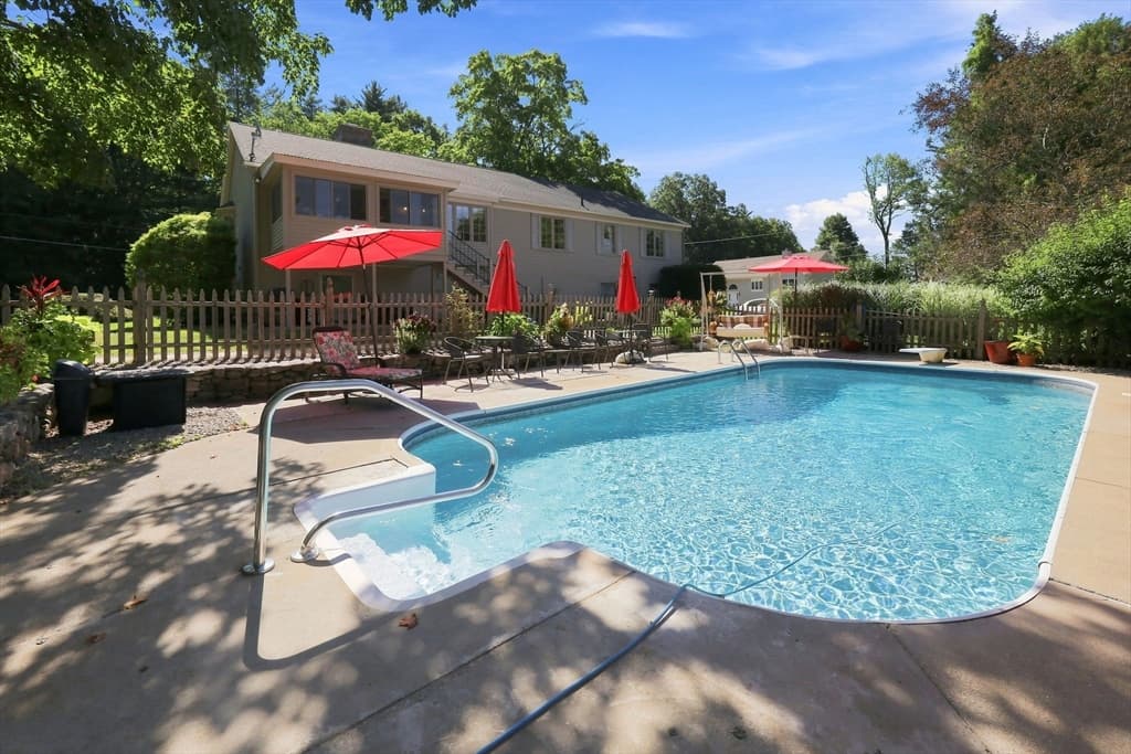 310 Briarwood Avenue, Southbridge MA 01550 photo 7