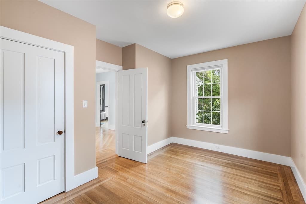 128 W Spruce St, Milford MA 01757 photo 15