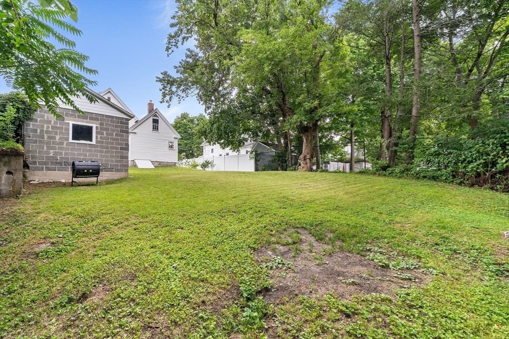 128 W Spruce St, Milford MA 01757 photo 35
