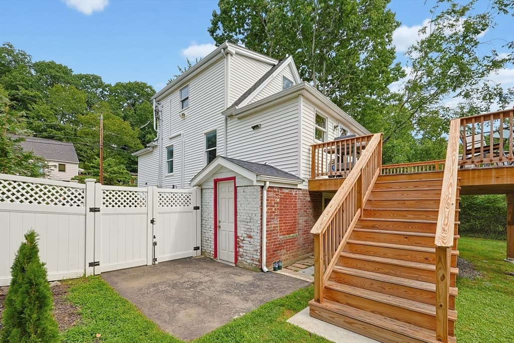 54 Gainsville Rd, Dedham MA 02026 photo 30