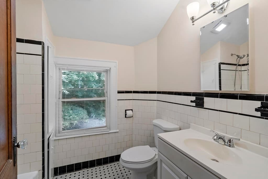 219 Walnut Street, Lynn MA 01905 photo 21