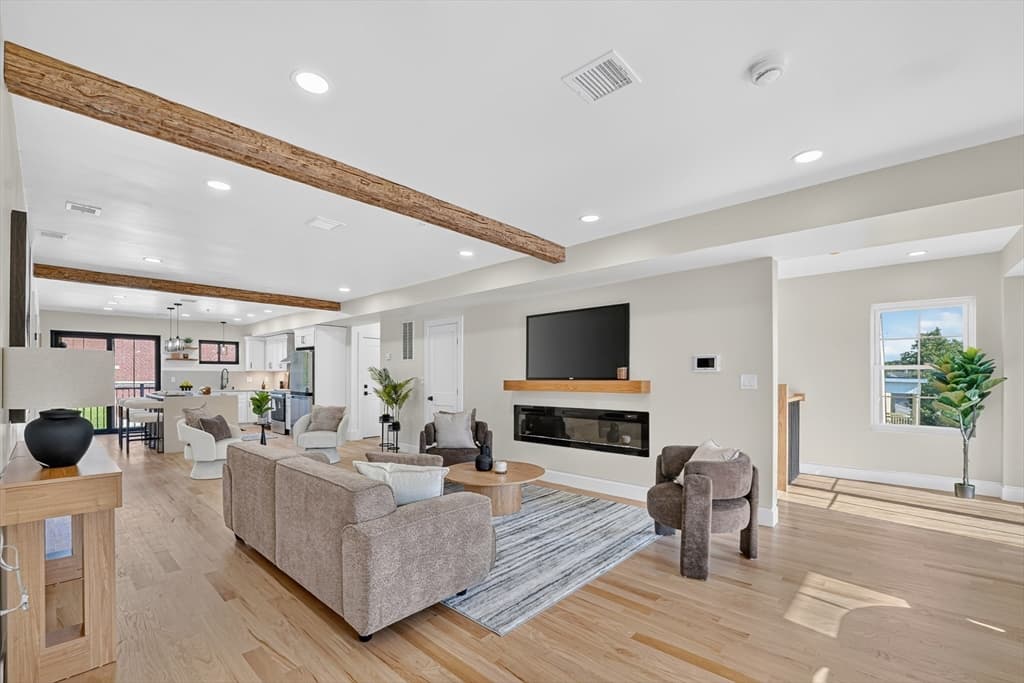 64 Nelson St # 4, Boston MA 02124