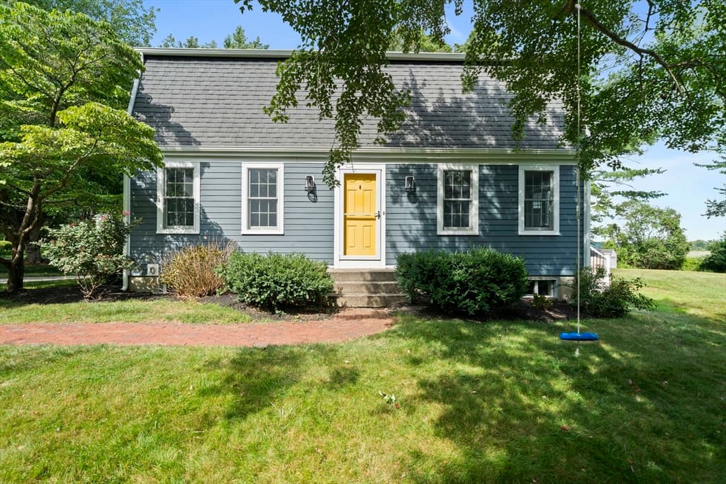 43 Salt Meadow Way, Marshfield MA 02050