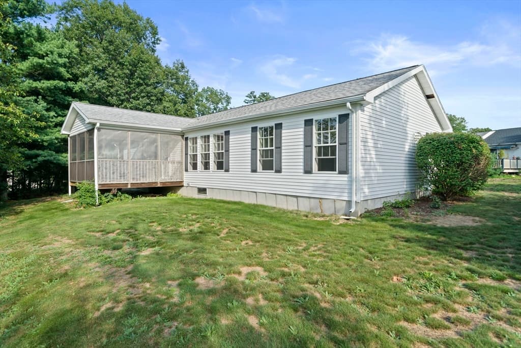 406 Simmons Rd, Middleboro MA 02346 photo 3