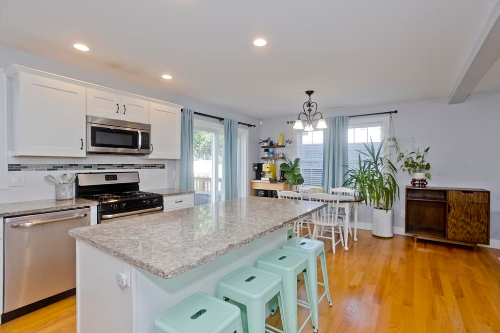 15 Lombard Ave, East Longmeadow MA 01028 photo 13