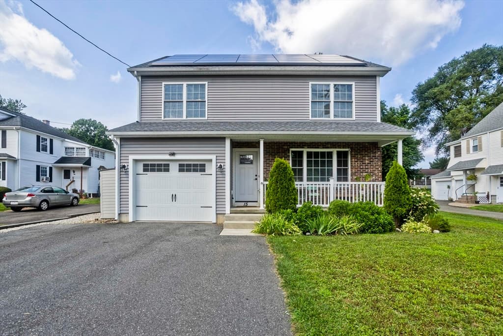 15 Lombard Ave, East Longmeadow MA 01028