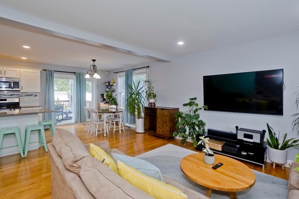 15 Lombard Ave, East Longmeadow MA 01028 photo 9