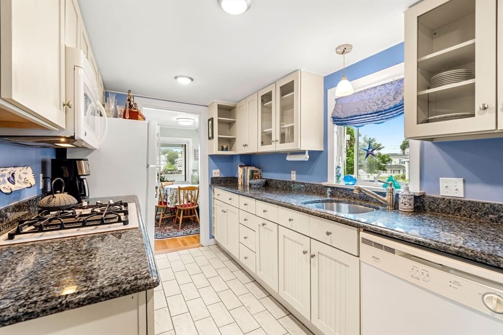 13 Riverside Rd, Gloucester MA 01930 photo 8