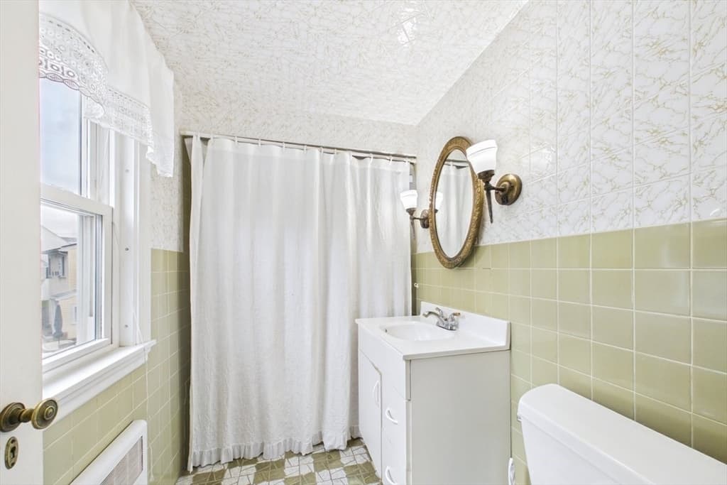 30 Manor Road, Waltham MA 02453 photo 26