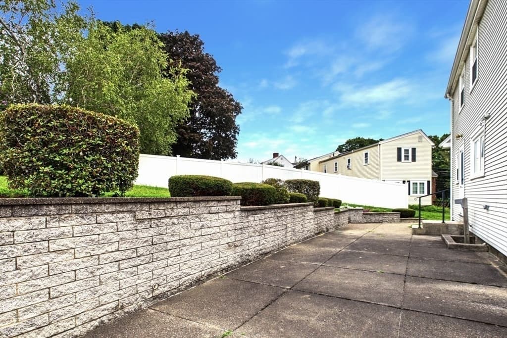 30 Manor Road, Waltham MA 02453 photo 7