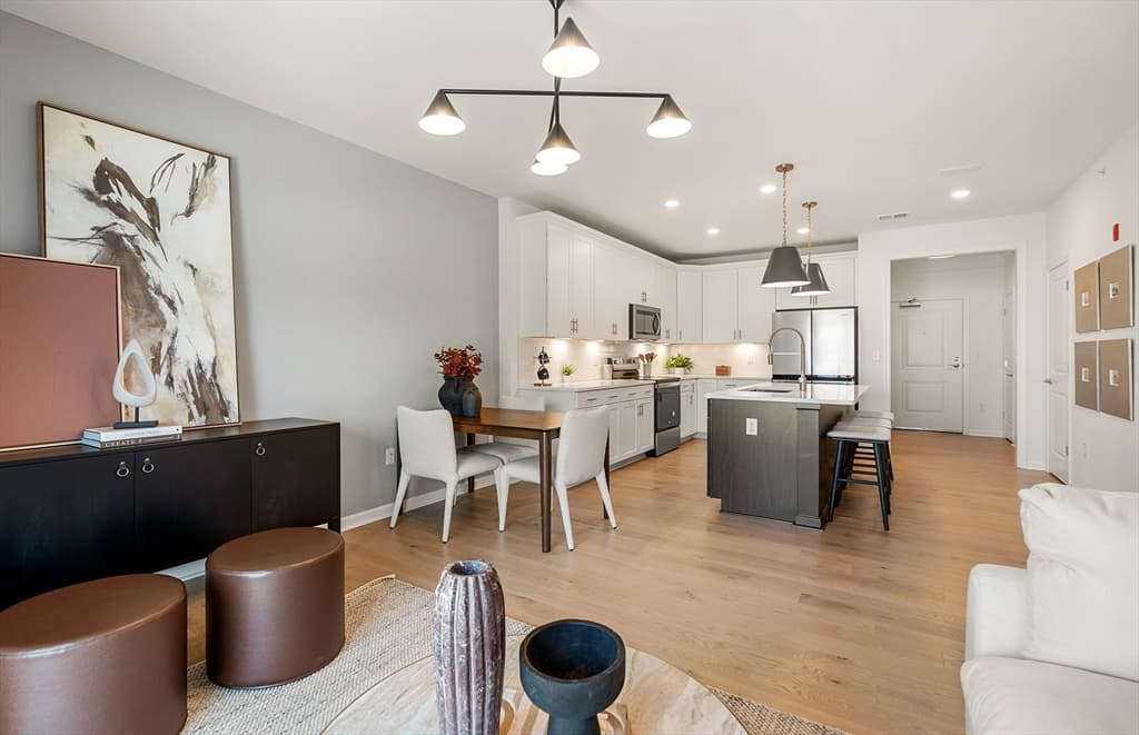 8 Peters Farm Way # 105, Westborough MA 01581 photo 5