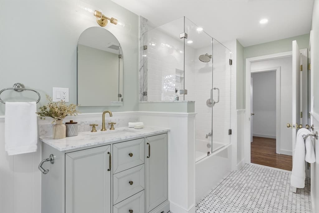 14 Eugene Road, Burlington MA 01803 photo 16